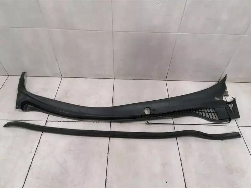 Chevrolet Corvette C6 Windshield Cowl Panel Cover 15822873 Windshield Bezel