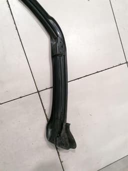 CHEVROLET Chevrolet Corvette C6 Lower Weatherstrip Roof Seal 89023801 Lower Roof Gasket — thumbnail 6