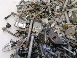 CHEVROLET CHEVROLET CORVETTE C6 SCREENS SCREWS BOLTS FROM ONE CAR SET SCREWS — thumbnail 3