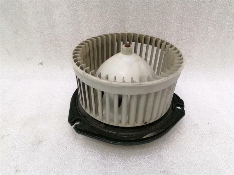 CHEVROLET Chevrolet Corvette C6 Heater Blower Engine 52414839 Engine Heater Fan