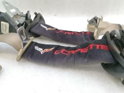 CHEVROLET Chevrolet Corvette C6 front seat belt 89023899 seat belt belt front set — thumbnail 3