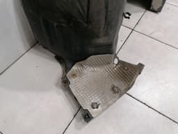 ASTON MARTIN ASTON MARTIN VANTAGE V12 WHEEL ARCH LINER ED23-54279D23-AA WHEEL RUN COVER — thumbnail 5