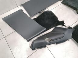 ASTON MARTIN ASTON MARTIN VANTAGE V12 Cover 6G33-465A03-AB Bezel COVERS BEHIND SEATS — thumbnail 3