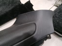 ASTON MARTIN ASTON MARTIN VANTAGE V12 Cover 6G33-465A03-AB Bezel COVERS BEHIND SEATS — thumbnail 4