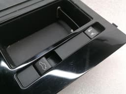 ASTON MARTIN ASTON MARTIN VANTAGE V12 Ashtray V12S Ashtray — thumbnail 5