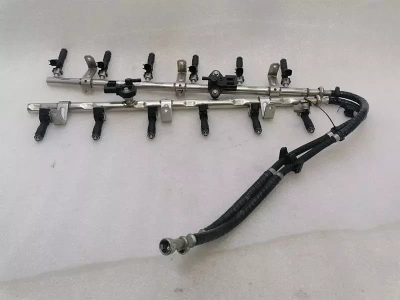 Aston Martin Vantage V12 Fuel Rail 4G4E-9S441-CA Fuel Injector Pipe Manifold