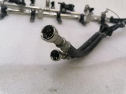 ASTON MARTIN Aston Martin Vantage V12 Fuel Rail 4G4E-9S441-CA Fuel Injector Pipe Manifold — thumbnail 2