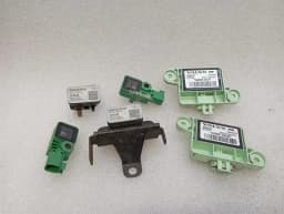 ASTON MARTIN ASTON MARTIN VANTAGE V12 Sensor 30669107 IMPACT CRASH — thumbnail 1