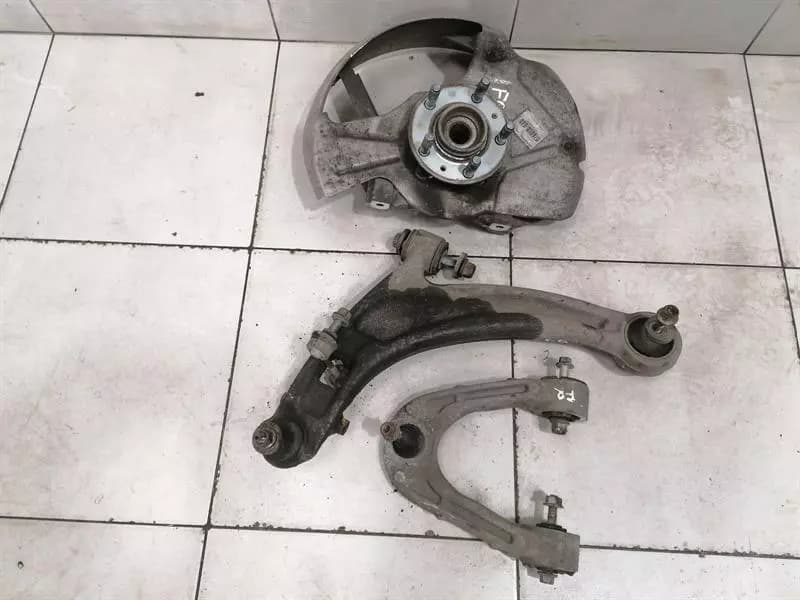 ASTON MARTIN VANTAGE V12 S Right Front Hub V12S Wheel Bearing Case Front Right