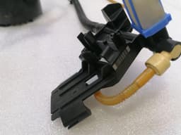ASTON MARTIN ASTON MARTIN DBS V12 08-12 Fuel Pump Electric 6G33-9B260-CA Fuel Pump — thumbnail 4
