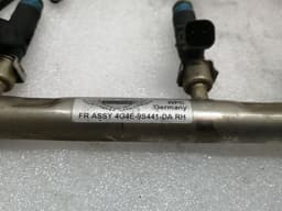 ASTON MARTIN ASTON MARTIN DBS V12 08-12 Fuel Rail 4G4E-9S441-CB Injection Strip Pipe Distributors — thumbnail 5