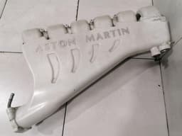 ASTON MARTIN ASTON MARTIN DBS V12 08-12 Inlet Manifold AD23-9424-BA Inlet Bridge LEFT — thumbnail 3