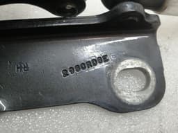 ASTON MARTIN ASTON MARTIN DBS V12 08-12 Boat Hinge SET 4G43-42740-AD Tailgate Hinge SAT — thumbnail 5