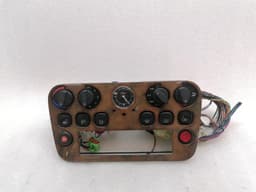 ASTON MARTIN ASTON MARTIN DB7 VANTAGE Time Clocks 37-122124-AA CLOCK Analog A/C HEATER SWITCH — thumbnail 1