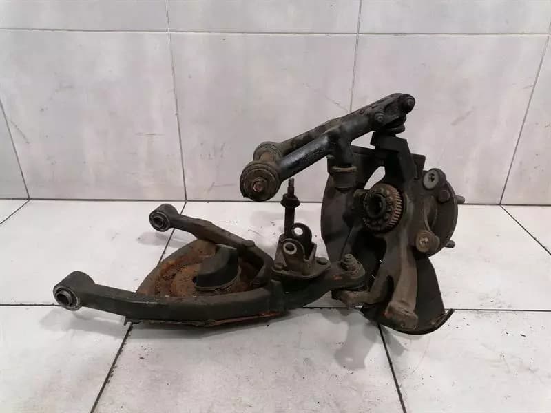 ASTON MARTIN ASTON MARTIN DB7 VANTAGE Right Front Hub 24-120984-AC Wheel Bearing Housing Front Right