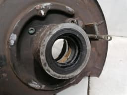 ASTON MARTIN ASTON MARTIN DB7 VANTAGE Left Rear Hub 26-120979-AC Wheel Bearing Housing Rear Link — thumbnail 4