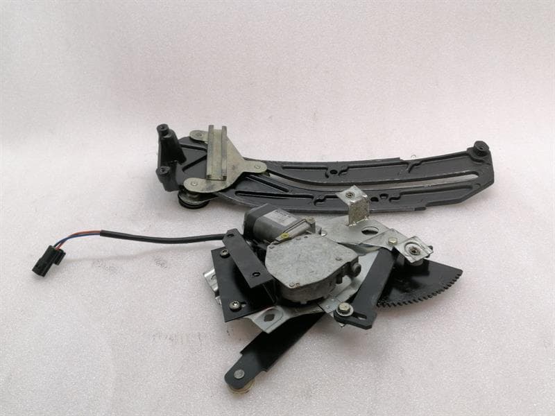 ASTON MARTIN ASTON MARTIN DB7 Left Rear Winder 91669 Rear Window Li Steering Wheel 76-90253