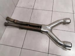 ASTON MARTIN ASTON MARTIN VANTAGE V12 Central Exhaust Silencer X-Pipe AD23-5220-AA Exhaust — thumbnail 9