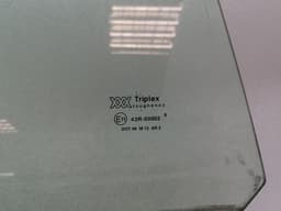 ASTON MARTIN ASTON MARTIN DB7 VANTAGE Left Front Door Glass 76-82226 Door Window Front Left — thumbnail 5
