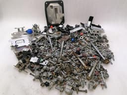 ASTON MARTIN Aston Martin Vantage V12 Screws Bolts from One Car Set Bolts — thumbnail 8