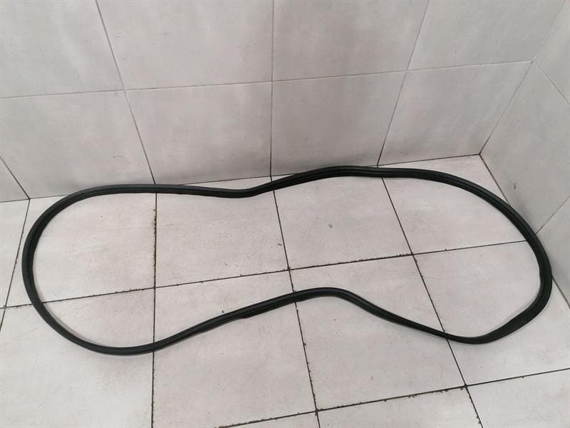 Aston Martin Vantage V12 Boat Lid Seal 6G33-C43720-BC Tailgate Rubber