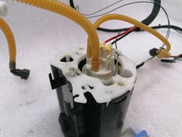 ASTON MARTIN Aston Martin Vantage V12 Fuel Pump Electric Set 6G33-9B260-CC Fuel Pump — thumbnail 7