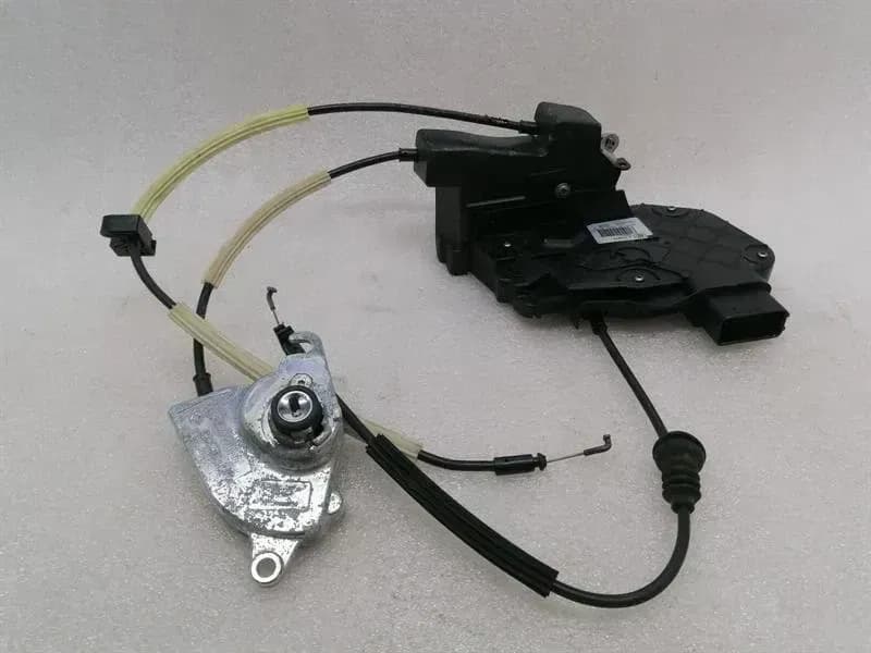 Aston Martin Vantage V12 left door lock 6G33-F21991-AB door lock left