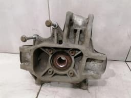 ASTON MARTIN Aston Martin Vantage V12 Right Rear Hub AD23-5A970-AA Wheel Bearing Housing Rear Re — thumbnail 4
