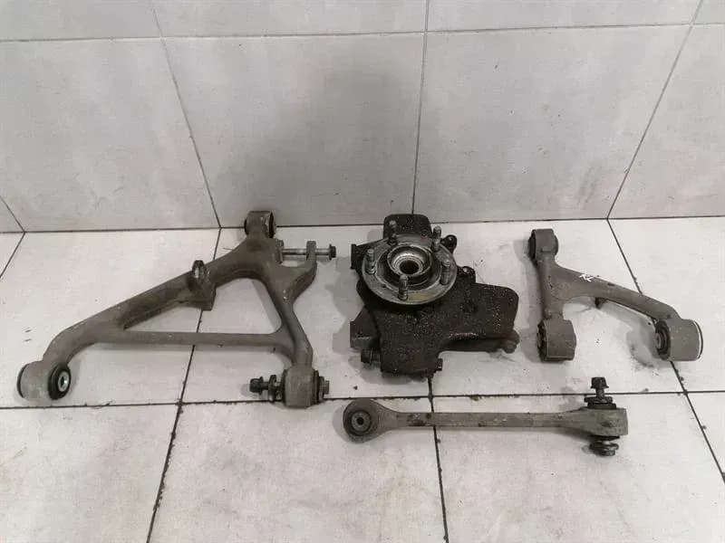 Aston Martin Rapide 10-14 Left Rear Hub AD43-5A971-AB Wheel Bearing Housing Left