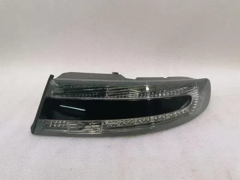 ASTON MARTIN Aston Martin Rapide right rear light 8D33-13404-AM tail light rear right