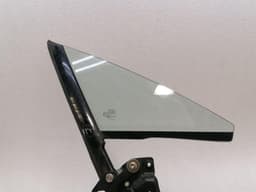 ASTON MARTIN Aston Martin Rapide Right Front 1/4 Glass AD43-C262A36-AK Door Panel 1/4 Front Re — thumbnail 2
