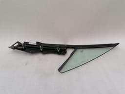 ASTON MARTIN Aston Martin Rapide Left Front 1/4 Glass AD43-C262A36-AL Door Panel 1/4 Front Left — thumbnail 3