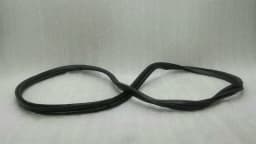 ASTON MARTIN Aston Martin DB9 Volante boot lid seal 4G43-L43720-AE tailgate seals — thumbnail 1