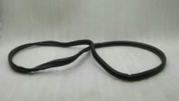 ASTON MARTIN Aston Martin DB9 Volante boot lid seal 4G43-L43720-AE tailgate seals — thumbnail 2