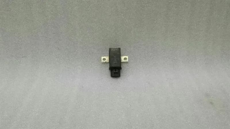 ASTON MARTIN Aston Martin DB9 Volante Relay 6C1T-10B28-AA Relay