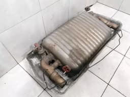 ASTON MARTIN ASTON MARTIN DB9 Steering Wheel Exhaust Silencer 4G43-5230-FC Exhaust Muffler — thumbnail 2