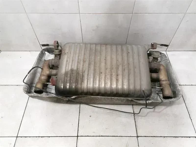 ASTON MARTIN DB9 Steering Wheel Exhaust Silencer 4G43-5230-FC Exhaust Muffler
