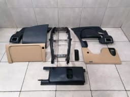 ASTON MARTIN ASTON MARTIN DB9 Steering Dashboard 6G33-11801-AA RHD RIGHT HANDLEBAR — thumbnail 1