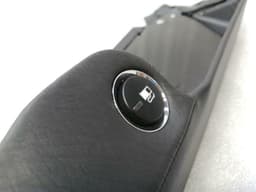 ASTON MARTIN ASTON MARTIN VANTAGE V12 6G33-02348-ACW RIGHT A-POST COVER RHD BLACK LEATHER — thumbnail 3