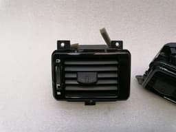 ASTON MARTIN ASTON MARTIN RAPID S Air Vent FD43-046B30-AA Ventilation Grille Black Black — thumbnail 2
