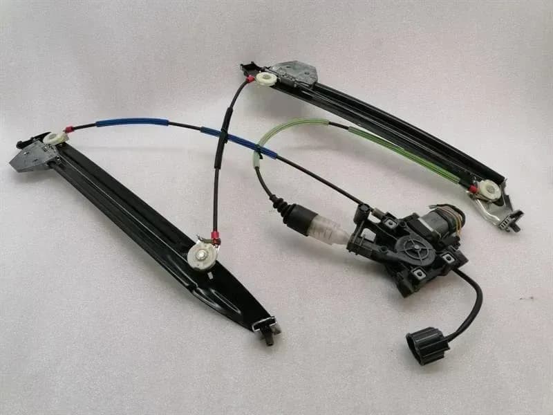 ASTON MARTIN ASTON MARTIN RAPID Right Front Door Winder AD43-F23200-AE Power Window Front RH
