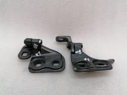 ASTON MARTIN ASTON MARTIN RAPIDE S DOOR HINGE BRAKE AD43--F26811-AA DOOR HINGE BRAKE — thumbnail 5