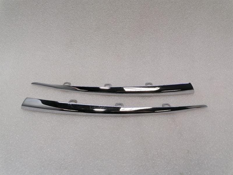 ASTON MARTIN ASTON MARTIN RAPID S Body Moulding AD43-13A538-AC Bar Rear End Trim