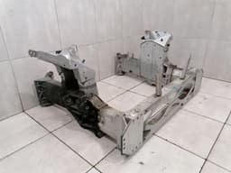 ASTON MARTIN ASTON MARTIN RAPID S Front End Clip DD43-V17750-AA Lock Beam Front Mask — thumbnail 5