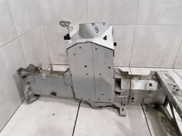 ASTON MARTIN ASTON MARTIN RAPID S Front End Clip DD43-V17750-AA Lock Beam Front Mask — thumbnail 6