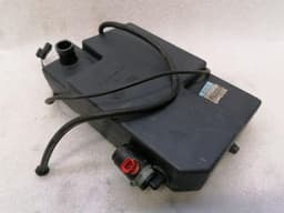 ASTON MARTIN Aston Martin DB7 Vantage washer fluid reservior 37-121070-AF washer fluid tank — thumbnail 4