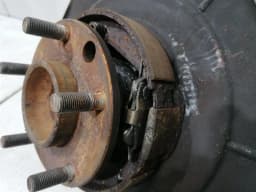 ASTON MARTIN ASTON MARTIN DB7 VANTAGE Left Rear Hub 26-120979-AC Wheel Bearing Case Rear Left — thumbnail 6