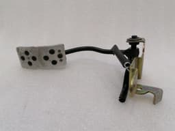 ASTON MARTIN Aston Martin DB7 Vantage accelerator pedal Aston accelerator pedal — thumbnail 1