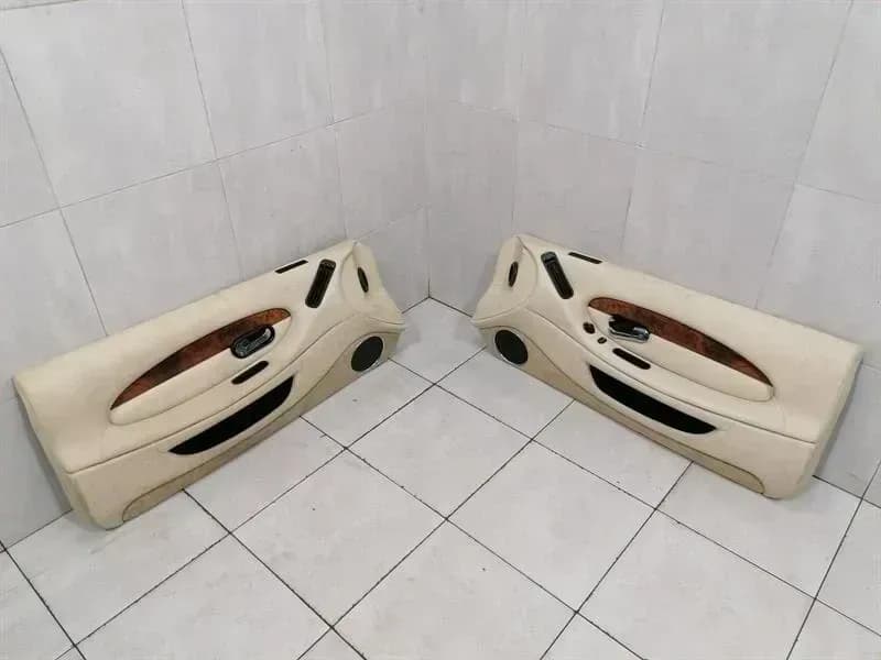 ASTON MARTIN ASTON MARTIN DB7 VANTAGE DOOR CARD SET 83-111342-AAW RIGHT HAND DRIVE RHD