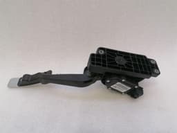 ASTON MARTIN Aston Martin DB9 Volante Throttle Pedal (Electrical) 8D33-9F836-CA Throttle Pedal — thumbnail 4